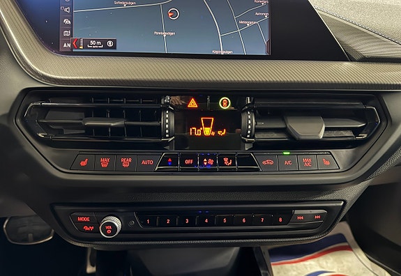 BMW 118i 24 of 25
