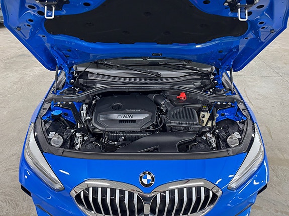 BMW 118i 12 of 25