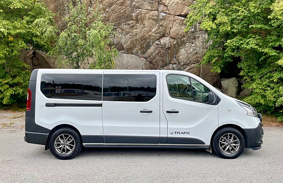 Renault Trafic 3 of 10