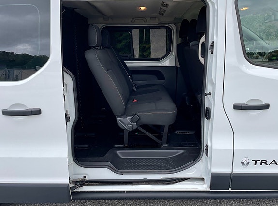 Renault Trafic 8 of 10