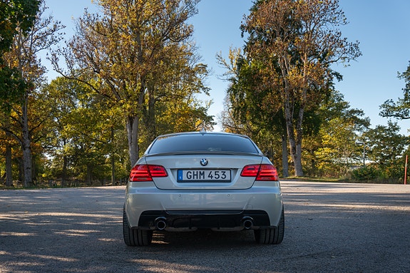 BMW 335i 7 of 20