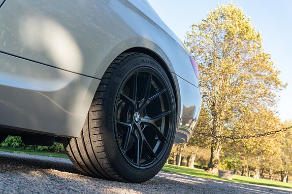 BMW 335i 9 of 20