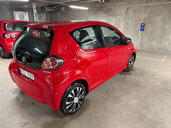 Toyota Aygo 4 of 6