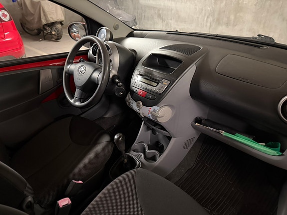 Toyota Aygo 5 of 6