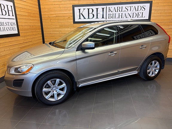 Volvo XC60 3 of 28