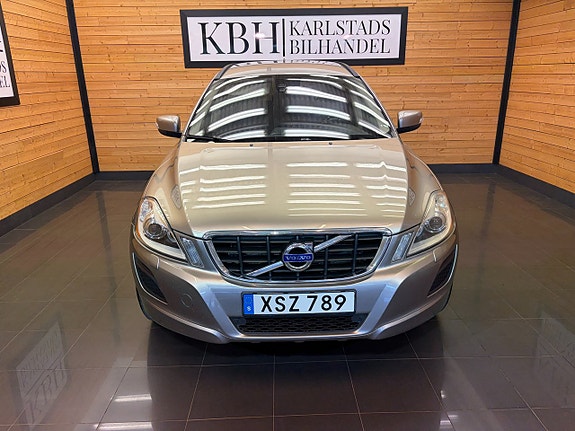 Volvo XC60 9 of 28