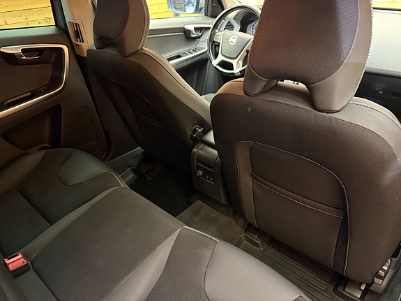 Volvo XC60 21 of 28