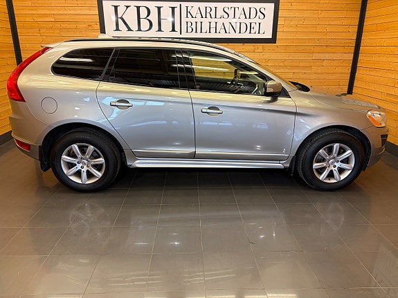 Volvo XC60 7 of 28