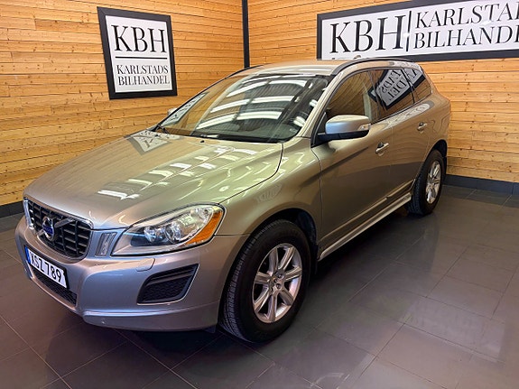 Volvo XC60 2 of 28