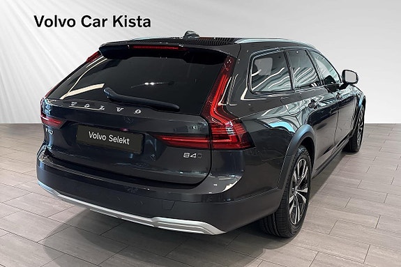 Volvo V90 Cross Country 5 of 30