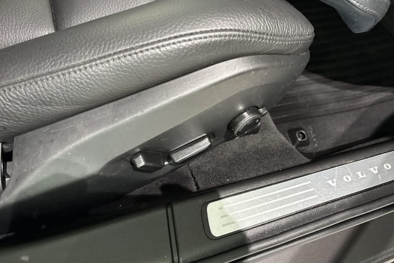 Volvo V90 Cross Country 21 of 30