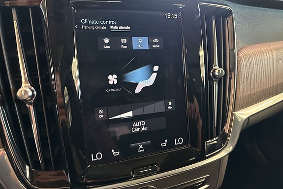 Volvo V90 Cross Country 30 of 30