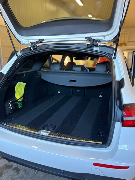 Mercedes-Benz E220 6 of 6