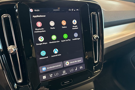 Volvo XC40 25 of 30