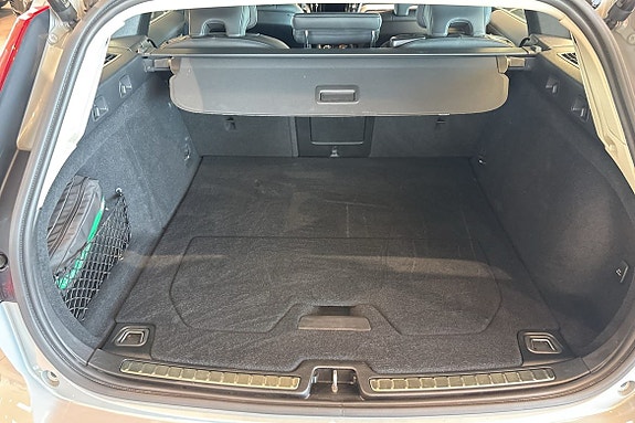 Volvo V60 14 of 30