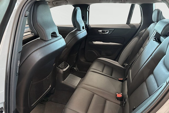 Volvo V60 15 of 30