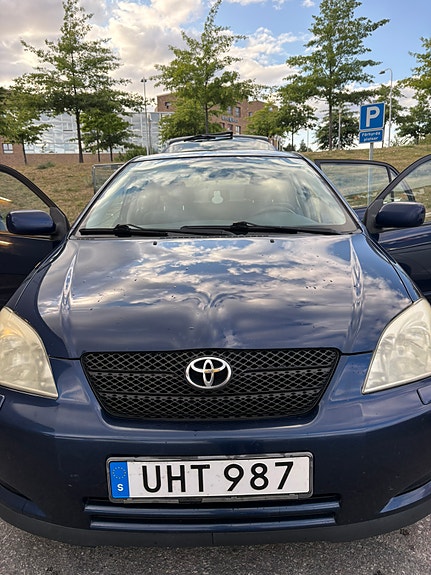 Toyota Corolla 5 of 11
