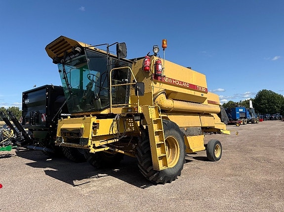 New Holland TX 30 15”