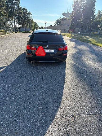BMW 520d 5 of 9