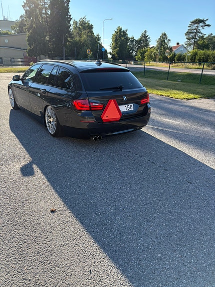 BMW 520d 4 of 9