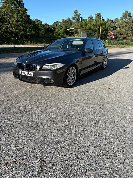 BMW 520d 3 of 9