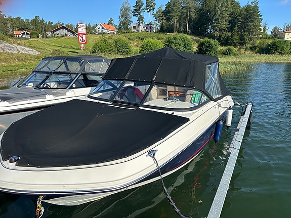 Bayliner VR6 2 of 12