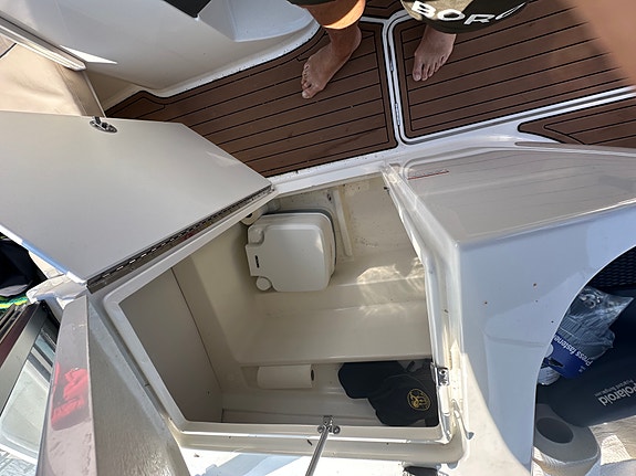 Bayliner VR6 10 of 12