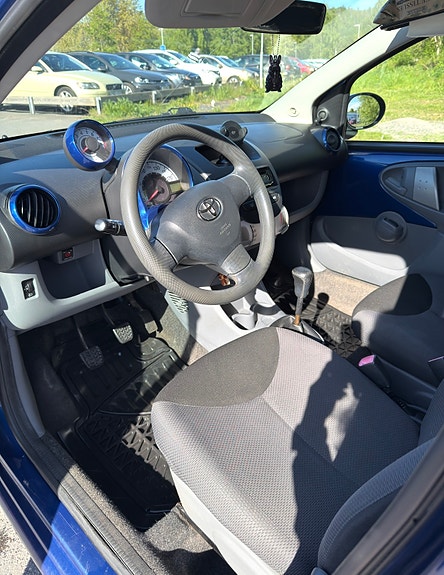 Toyota Aygo 8 of 8