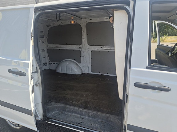 Mercedes-Benz Vito 110 10 of 16