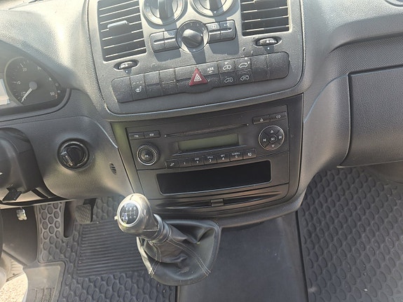 Mercedes-Benz Vito 110 15 of 16