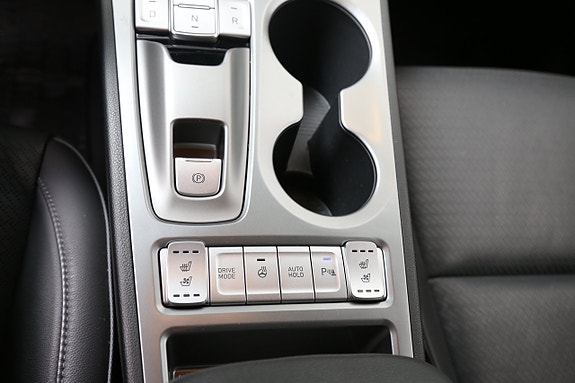 Hyundai Kona 27 of 29