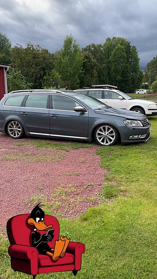 Volkswagen Passat Alltrack 3 of 6