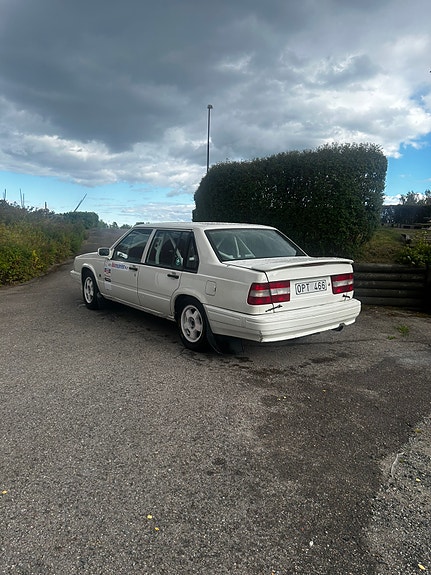 Volvo 940 4 of 6