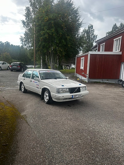 Volvo 940 2 of 6