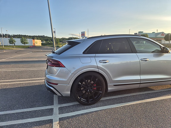 Audi Q8 3 of 4