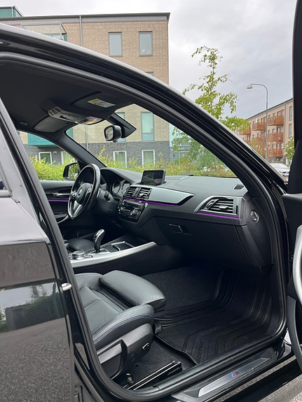 BMW 120i 6 of 9