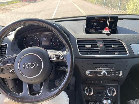 Audi Q3 4 of 4