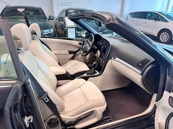 Saab 9-3 7 of 10
