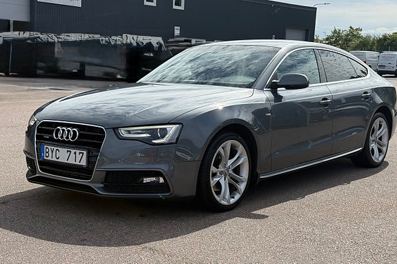 Audi A5 3 of 12