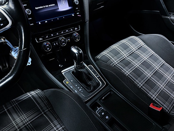 Volkswagen Golf I 14 of 19
