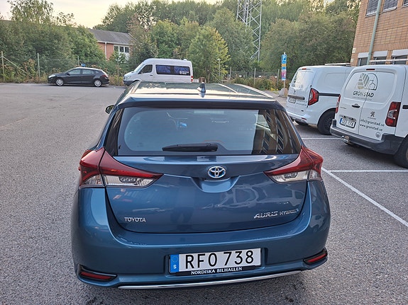 Toyota Auris 3 of 8
