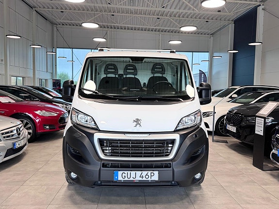 Peugeot Boxer 2 of 12