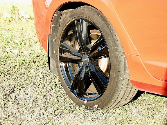 Volvo V60 20 of 26