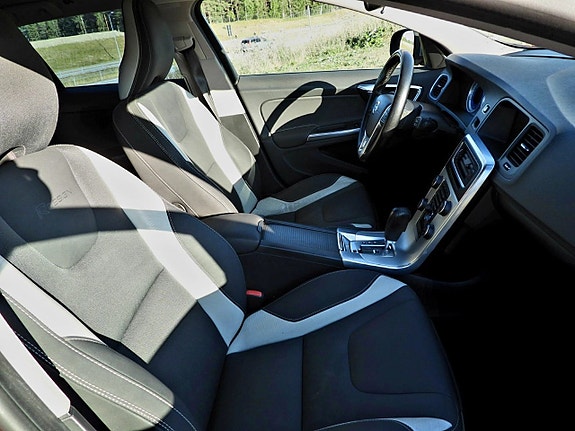Volvo V60 17 of 26
