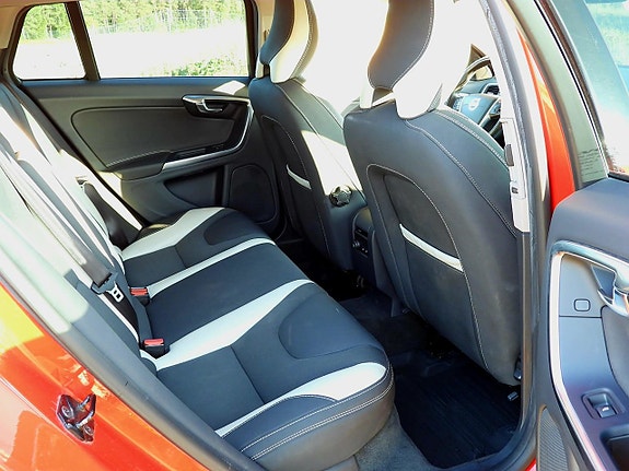 Volvo V60 15 of 26