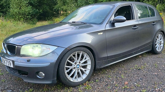 BMW 116i 3 of 7