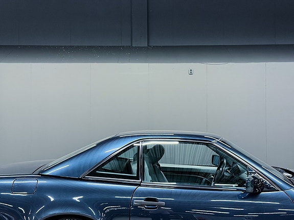 Mercedes-Benz SL320 14 of 17