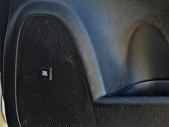Toyota Prius 16 of 19