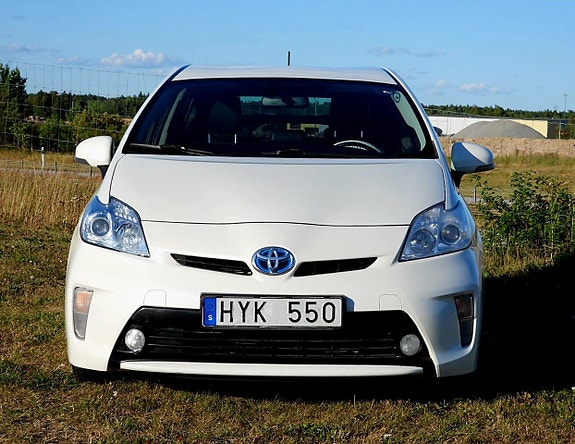 Toyota Prius 6 of 19