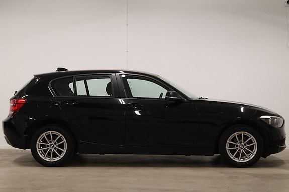 BMW 116i 4 of 29
